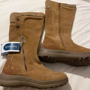 BearPaw Women's Brown Winter Boots